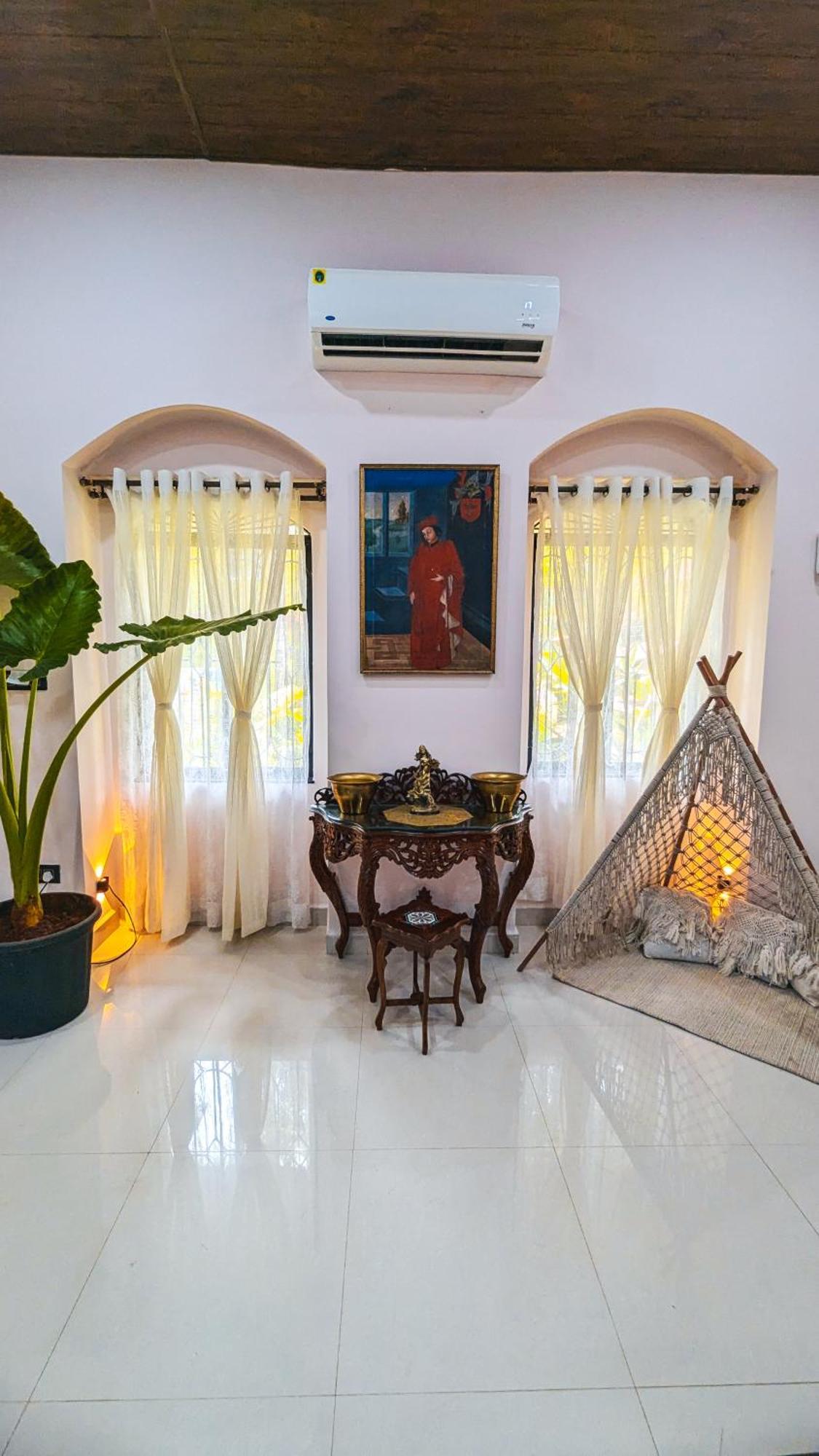 The First House By V3Homestay 4Bhk Private Pool กาลังกูติ ภายนอก รูปภาพ