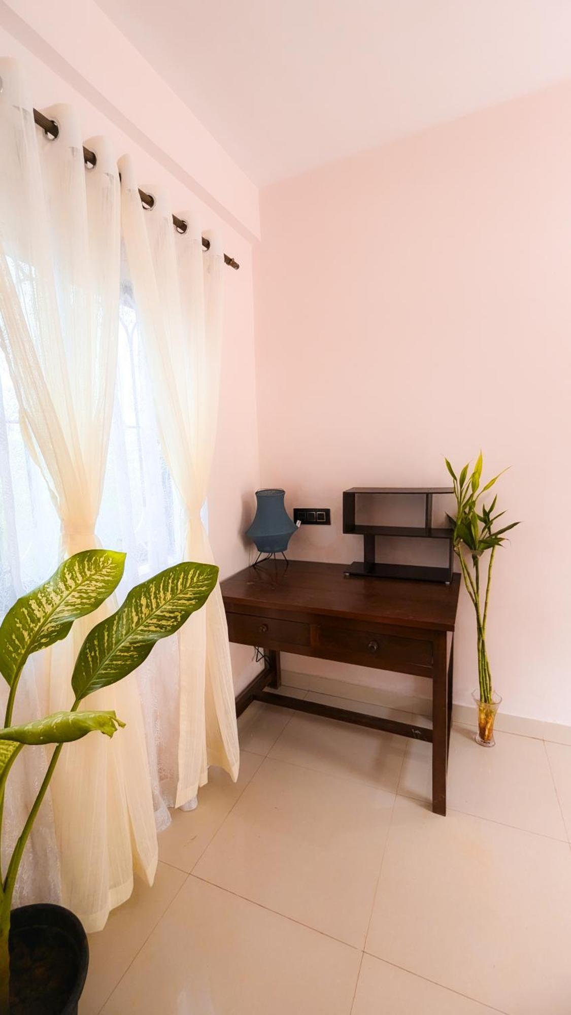 The First House By V3Homestay 4Bhk Private Pool กาลังกูติ ภายนอก รูปภาพ